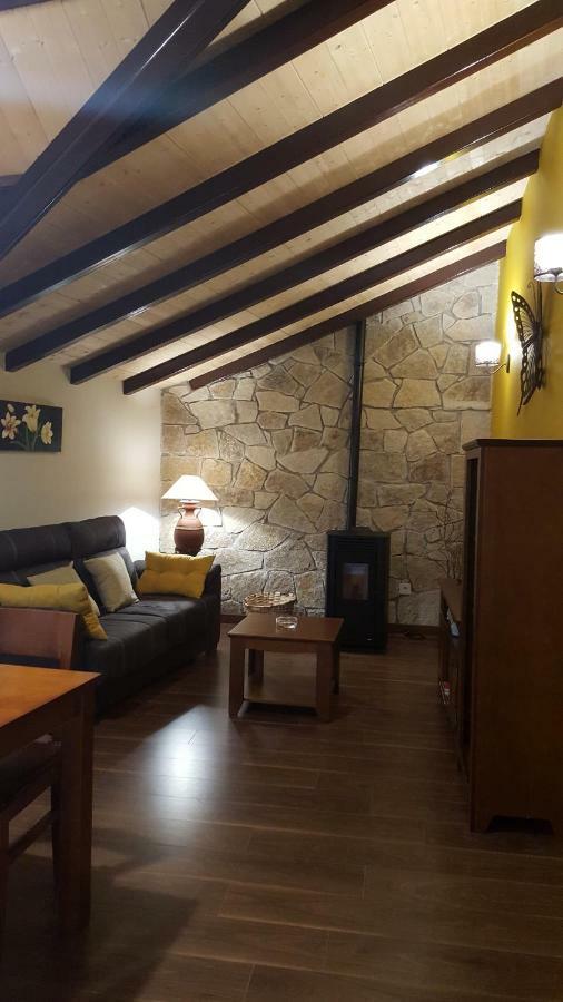 El Cordel De Gredos Guest House Наваредонда де Гредос Екстериор снимка